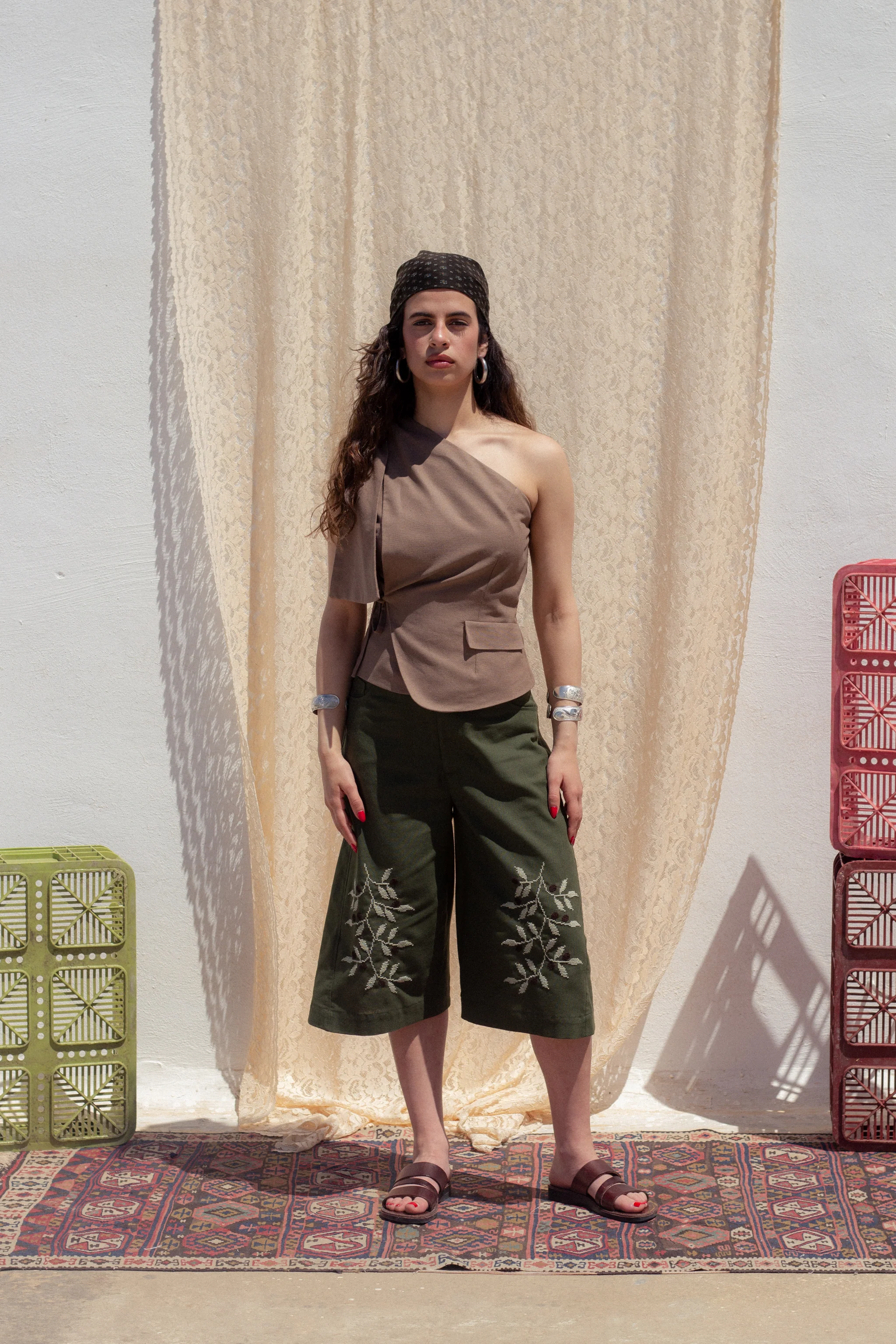 Aiyla shorts (embroidered) - Image 3