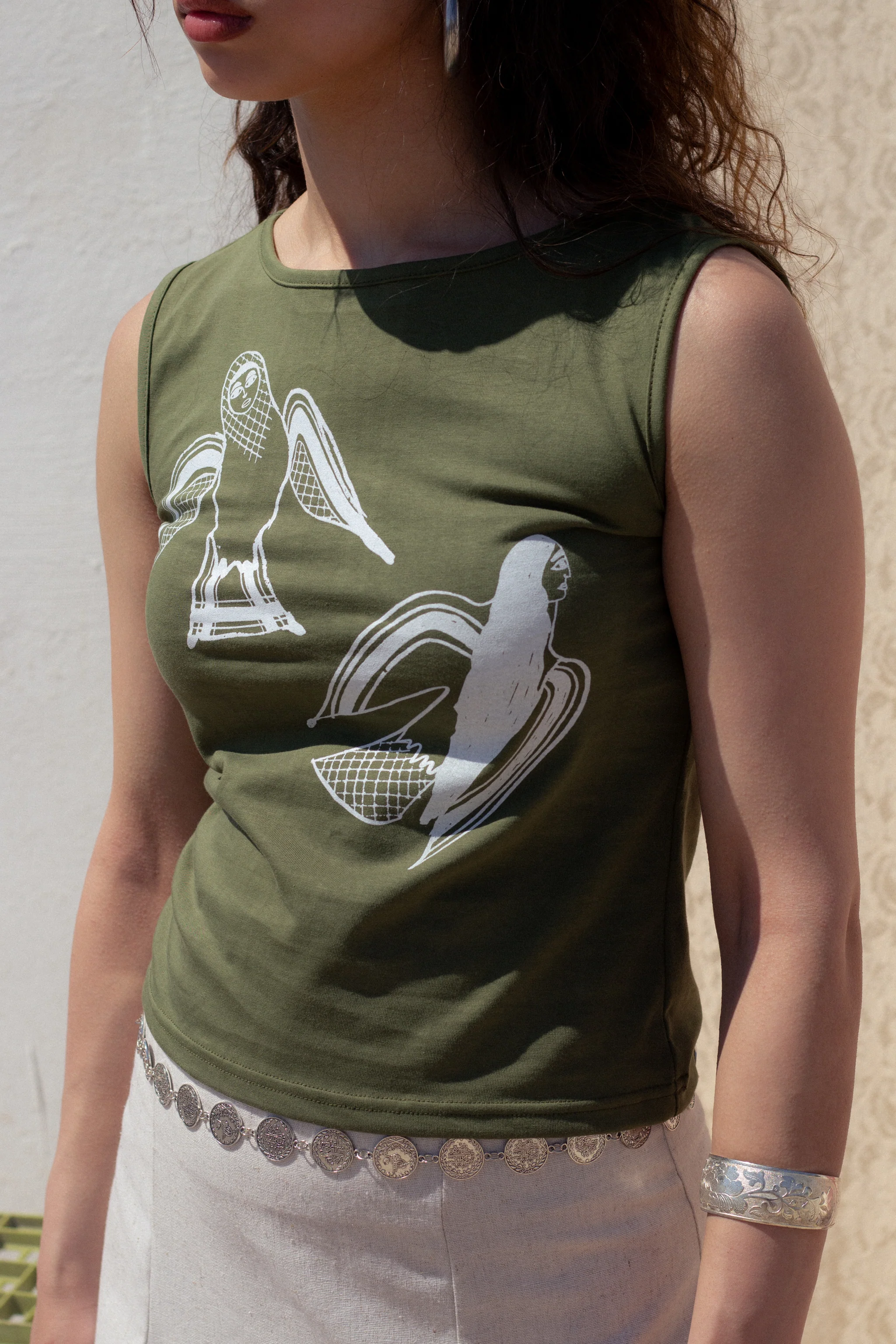 Free as a Bird tank - Image 4