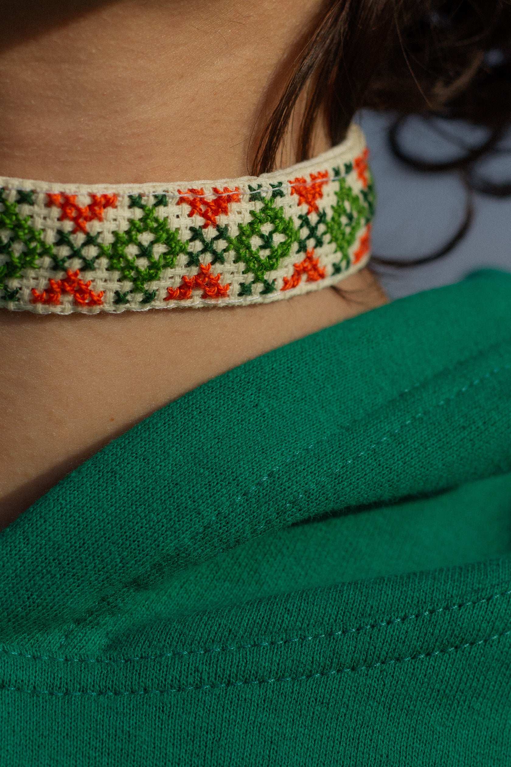 hand-embroidered choker - Image 5