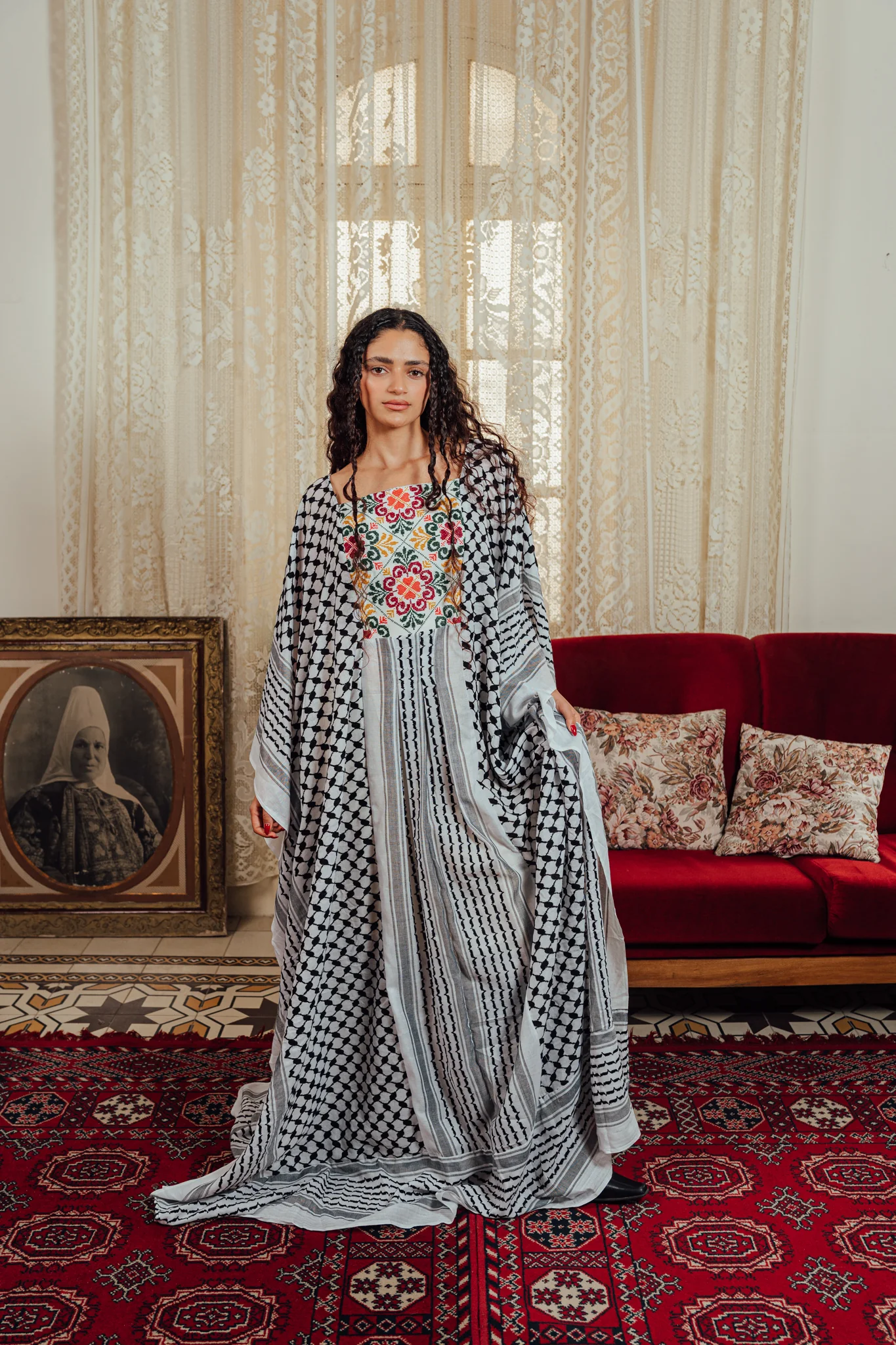 hand-embroidered keffiyeh kaftan - Image 3