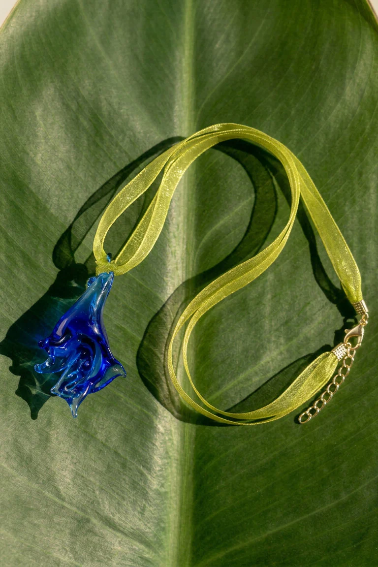 Laila glass necklace in indigo - Image 2