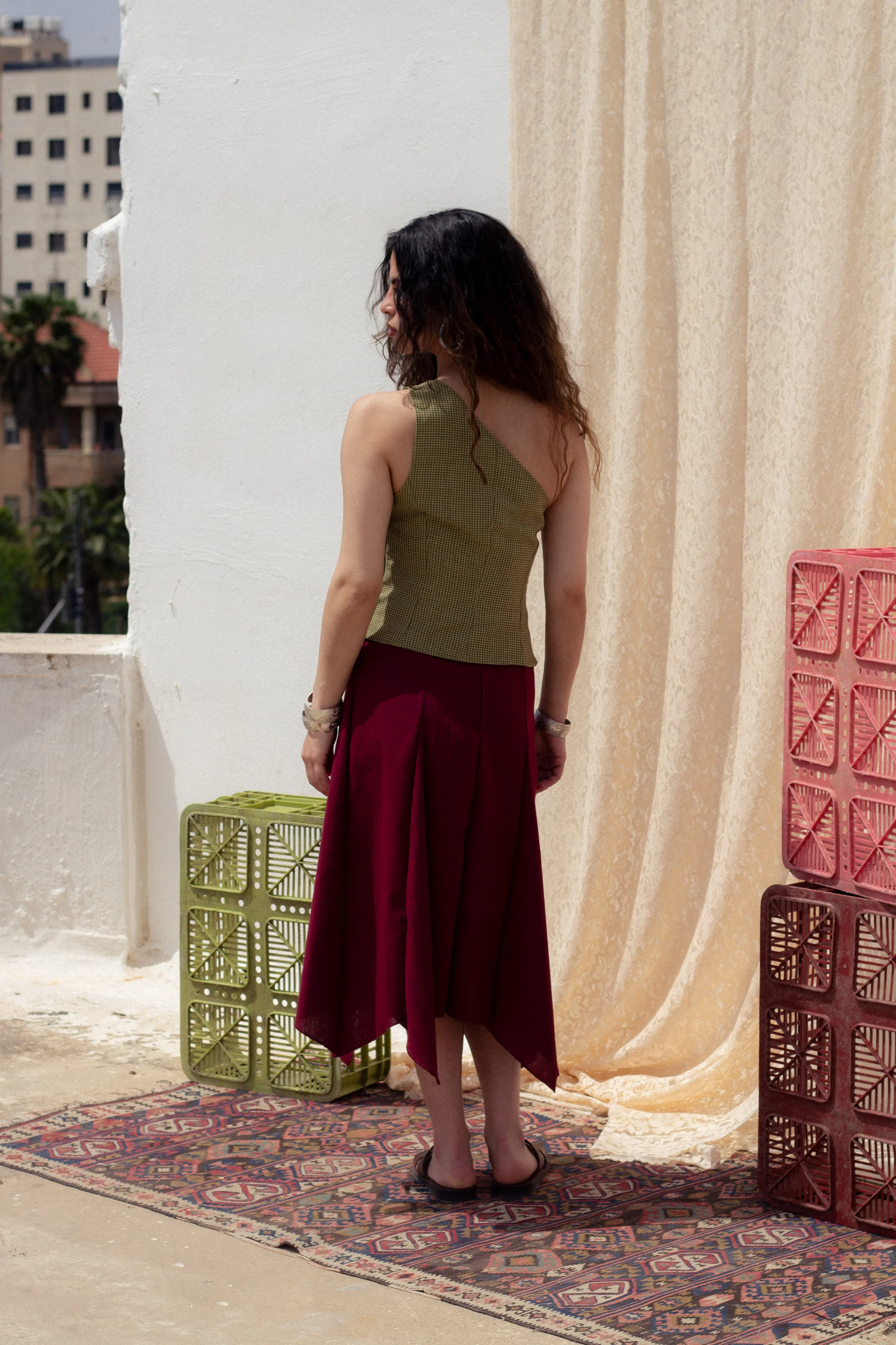 Saria midi skirt (scarlet linen) - Image 3
